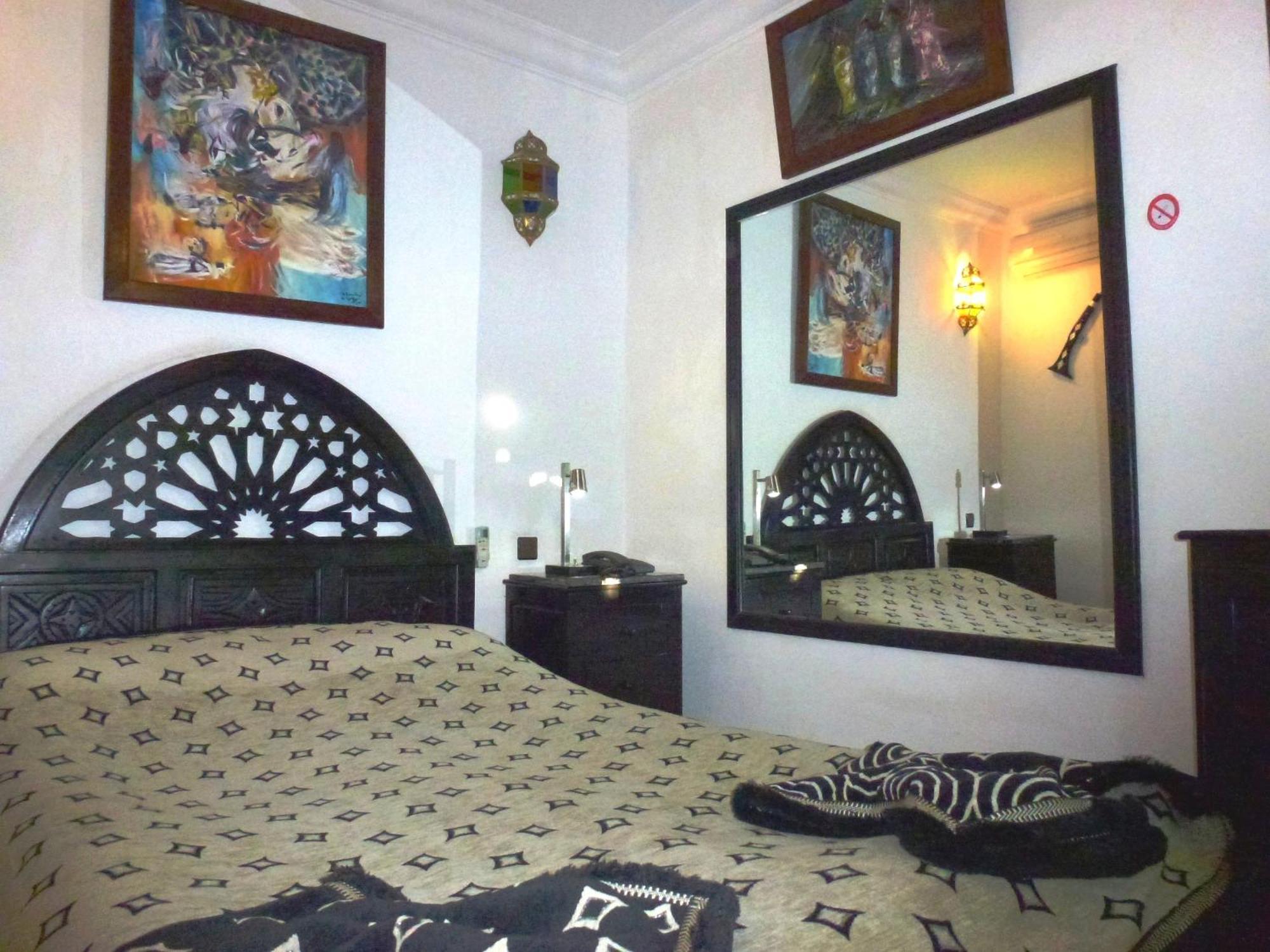 Laarouss Bed & Breakfast 2*